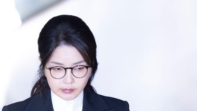 김건희, 특검 첫 소환조사 마치고 귀가…혐의 전면 부인