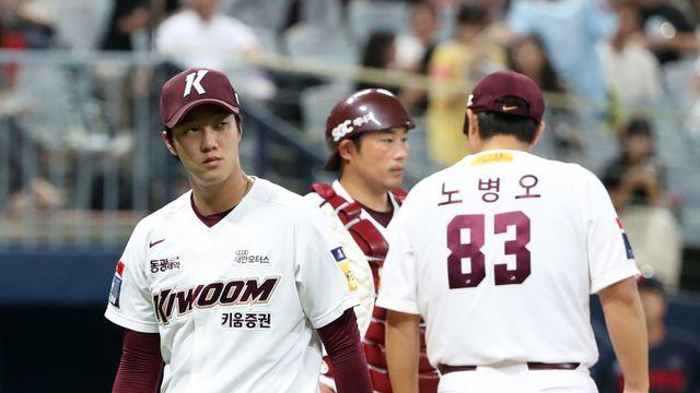 홍원기 감독 경질로 말미암아…안우진 부상, 키움이 자초했다 [IS 시선]