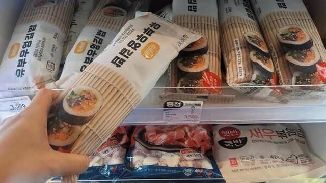 ‘Gimbap’ ngày càng phổ biến trên toàn cầu…Được kỳ vọng là mặt hàng K-food chủ lực trong xuất khẩu thế hệ thứ 2