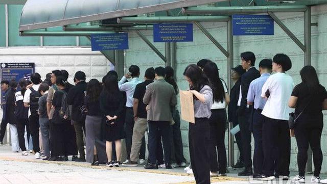 미국, 특정 국가 대상 최대 1만5000달러 비자 보증금 시범 도입…입출국 공항도 제한