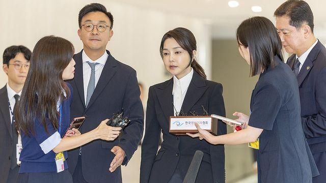 특검 첫출석 김건희, 혐의 부인·7시간 조사…추가소환 전망