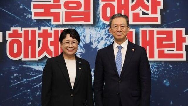 김선민 “조국 개혁 의지 이어주길”…정성호 “수사·기소 분리는 큰 흐름”