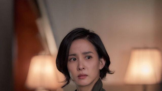 '좀비딸'→'살인자 리포트' 조여정, 얼굴 갈아 끼웠다