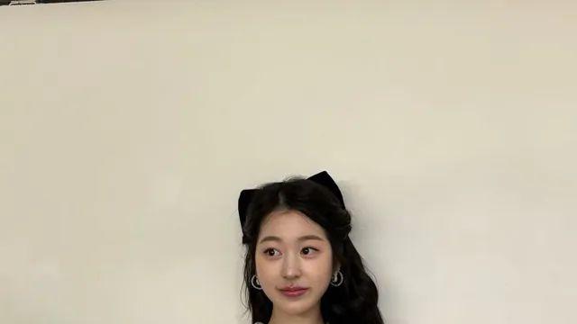 '인형 비주얼' 장다아, 동화 찢고 나왔나? 시선 집중시킨 원피스룩