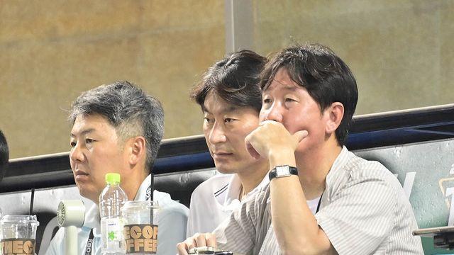 류지현 WBC 대표팀 감독, 전력 분석 위해 미국 출국...