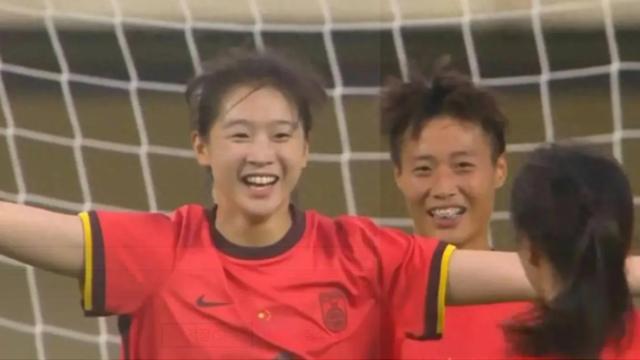 中 축구 6-0 대승! 