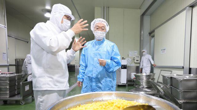 대미수출 식품기업 찾은 관세청장 “FTA 효과 여전…경쟁력 뒷받침 노력”
