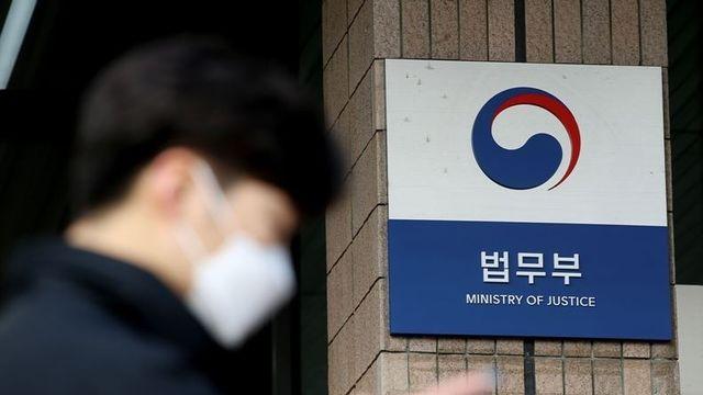 조국, 광복절특사 대상에 포함⋯공은 이 대통령에게