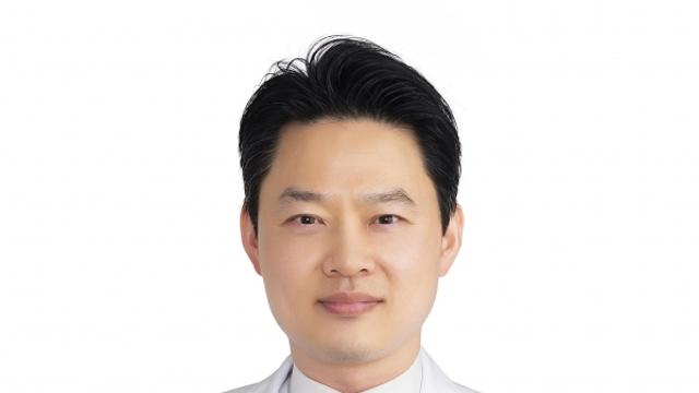 습관적인 진통제 복용, ‘약물 과용성 두통’ 위험 냉방병으로 두통 잦은 여름철, 특히 주의