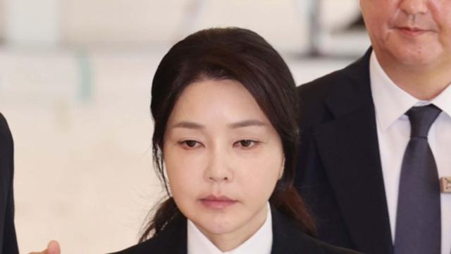 [속보] 김건희 12일 오전 10시10분 구속 심사