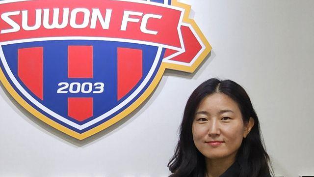 16년 만에 수원FC 컴백 조소현 “골키퍼 빼고 어디든…팀 반등 이끈다”