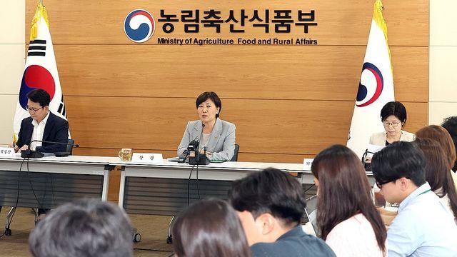 송미령 장관 “농업 더 개방 안하기로 합의…검역에 AI 기술도입”