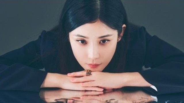 '메리 킬즈 피플' 이보영·이민기·강기영, 스페셜 화보 공개…반전 서사 예고