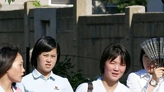 [스압] 도저히 믿기지가 않는 북한 여대생들의 대학 생활,,