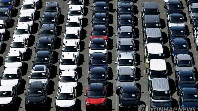 EU 車관세 15％로 내려준다며…美, 상호관세 발효에도 '무소식'