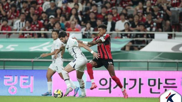 [K리그1 현장리뷰] ‘김진수 프리킥 원더골’ 서울, ‘세징야 초장거리 골’ 대구와 홈에서 2-2 무승부