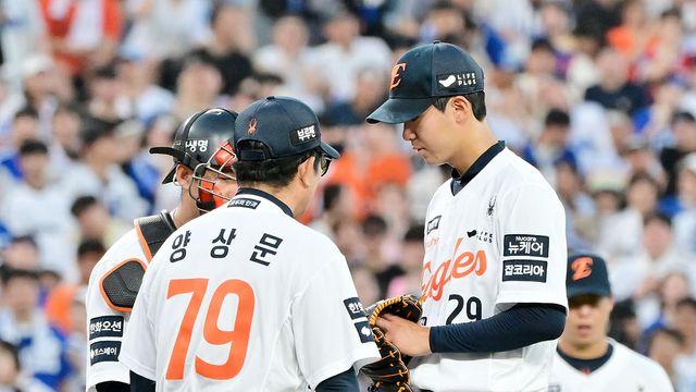 한화, 9일 LG전 선발 꽁꽁 숨긴다…'황준서 1군 말소→5선발 사라졌다' 깜짝카드 도대체 누구길래? [대전 현장]