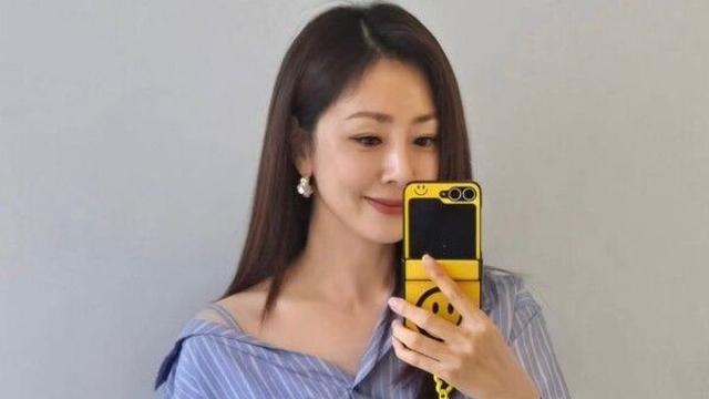 오나라 '25년째' 열애 중에도 변함없는 미모 발산