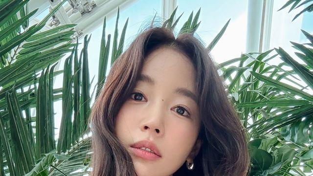 꾸안꾸의 정석! ‘런웨이 일상러’ 기은세, 무심한 듯 시크한 민소매 화보