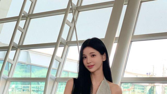 ‘금수저 패셔니스타’ 강다은, 공항 런웨이 접수