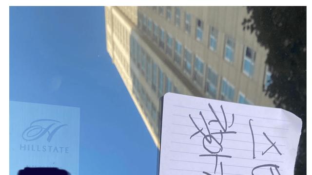 아파트 불법 주차 스티커 대응 근황