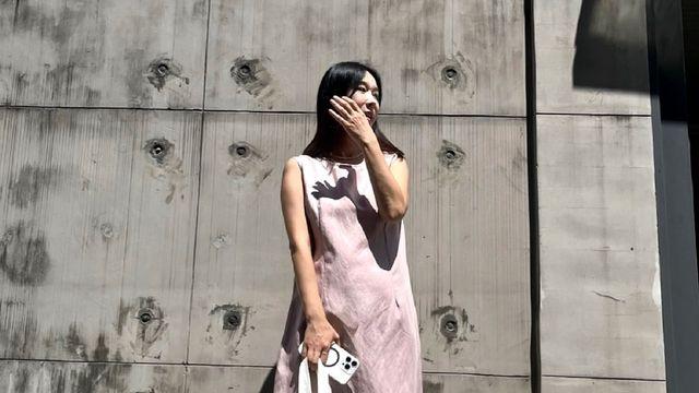 “자연도 감탄할 청순美” 이지혜, 미니멀 벌룬 드레스로 보여준 여름 스타일링 끝판왕