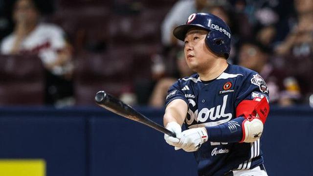 '홈런 3방' 두산, 9-2로 키움 완파…키움 김윤하, 선발 17연패