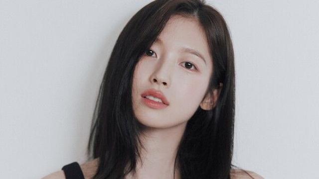 오마이걸 아린, 고향 사직구장에서 롯데 시구자로 뜬다...“어린 시절부터 친근한 공간서 시구, 설렘 가득”