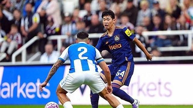 '손흥민 잊어라! 100% 말이 돼?' EPL 한국인 초신성 맹활약! 박승수 '깜짝' 선발 데뷔→홈팬 '박수갈채'…뉴캐슬, 에스파뇰과 2-2 무승부