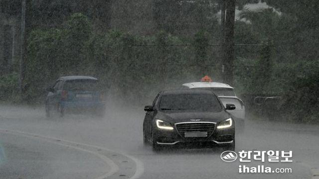 제주지방 모레까지 비 날씨.. 그래도 지난밤 열대야