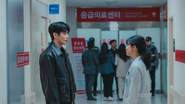 ‘메리 킬즈 피플’ 이보영-이민기, 아련한 키스 그 후…이제는 적대관계
