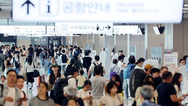 부산~서울 국내선 하늘길 운항편 급감…