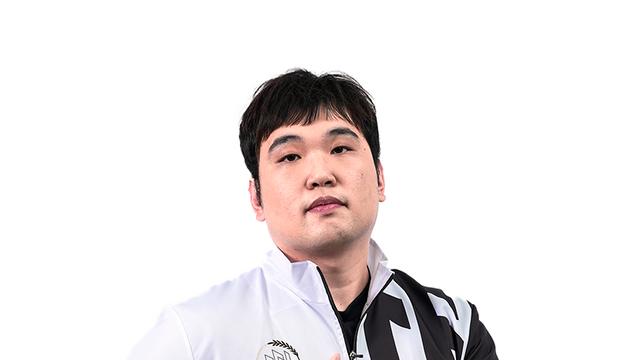 [EWC] FN 치즈 코치 “1차 목표는 4강…수비적 운영 가장 경계”