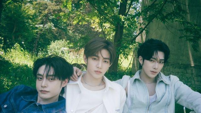 제로베이스원 김지웅X장하오X리키, 정규 1집 오디너리 버전 콘셉트 포토 공개