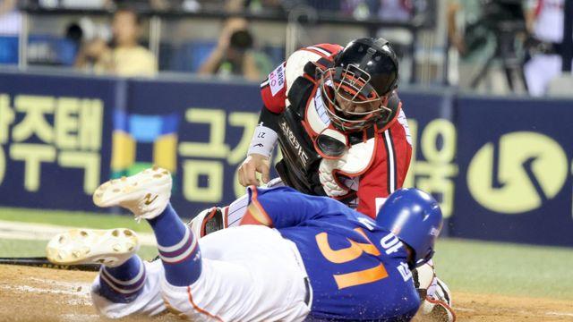 수영인가, 슬라이딩인가...간절함 담은 손아섭의 '천금 득점' [IS 스타]