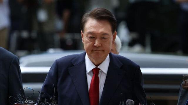 ‘체포영장’ 불응 尹, 내란재판도 4주 연속 불출석 예고