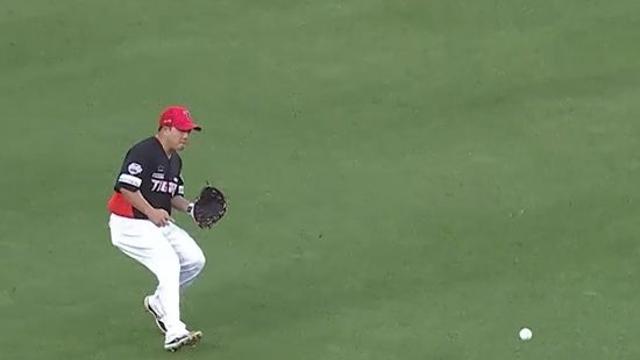 '함평→창원 긴급 콜업' 택시 달려왔는데…이창진, 치명적 타구 판단 미스→이의리 1⅓이닝 7실점 와르르 [창원 현장]