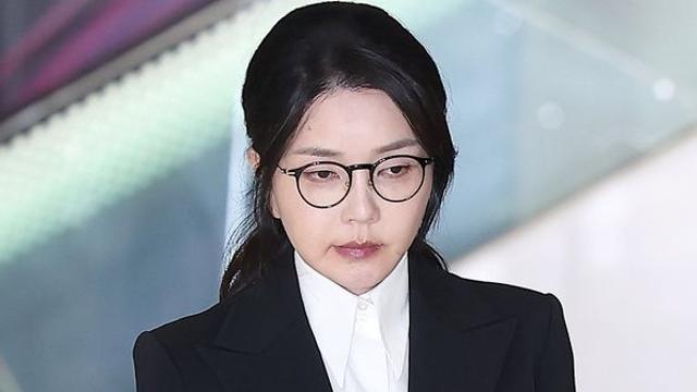 특검 “김건희 여사, 도이치 70만주 통정·가장매매 130회…죄질 매우 불량”