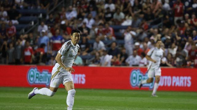 손흥민, MLS 데뷔전서 동점 PK 유도…LAFC 2-2 무승부에 한몫