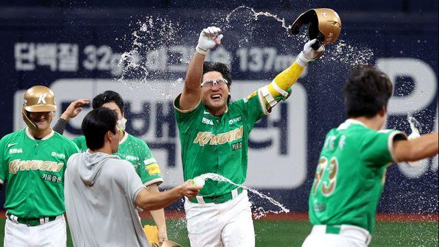 주전 도약한 '만년 유망주' 임지열, 끝내기 안타로 키움 스윕패 막았다 [IS 스타]