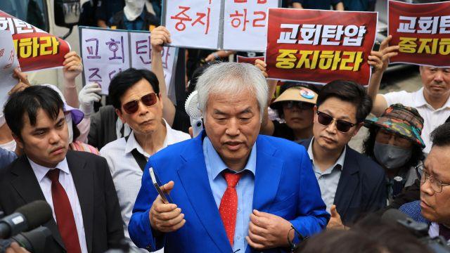 전광훈 “언론 이XXX야! 교회는 ‘가스라이팅’ 하러 오는 곳이다”