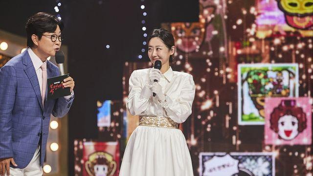 양파, ‘복면가왕’ 5연승 가왕… “마이크 혼자만 다른 줄”