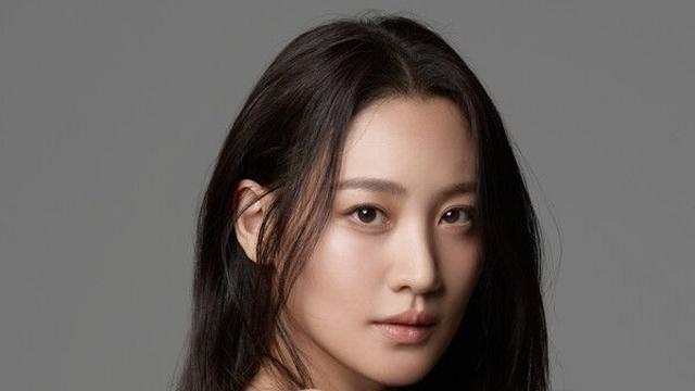 수현, 제30회 부산국제영화제 폐막식 사회자 선정 [공식]