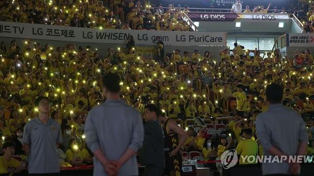 NC다이노스 지원 약속 창원시, 30년 둥지 LG세이커스 홀대 지적