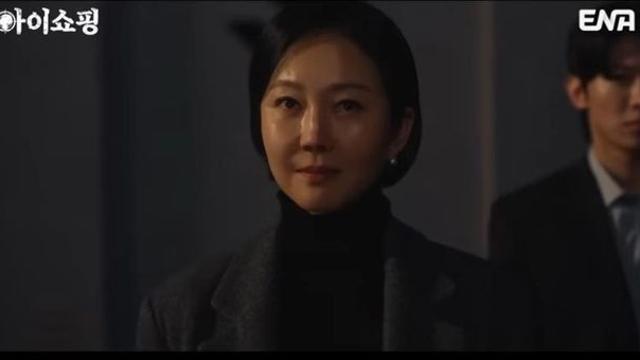 염정아, 양부모에 “입양아 직접 쏴 죽여라”…충격 서바이벌 게임 개시 (‘아이쇼핑’) [종합]