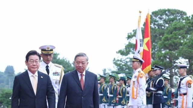 Tổng thống Hàn Quốc chủ trì Lễ đón trọng thể Tổng Bí thư Tô Lâm và Phu nhân
