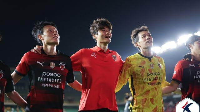 홀가분한 오베르단 예리해진 홍윤상…'기성용 포항' 효과있네