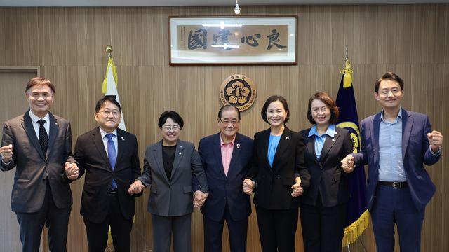 혁신당, 광복회장 만나 