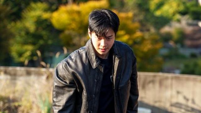 ‘사마귀: 살인자의 외출’ 장동윤, 눈빛부터 달라졌다! ‘치열한 도전’
