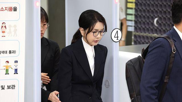 [2보] 김건희 구속영장 발부…사상 첫 前대통령 부부 동시구속